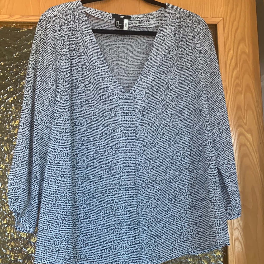 H&M white and black 3/4 sleeve shirt size 14